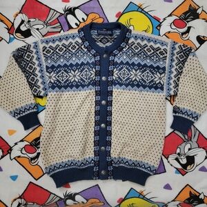 Vintage Nordstrikk Wool Patterned Button Up Sweater. Size Medium